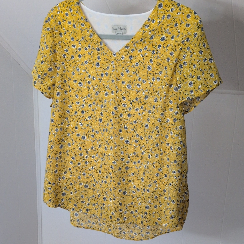 Charlie Paige Sunny Yellow Floral Top.